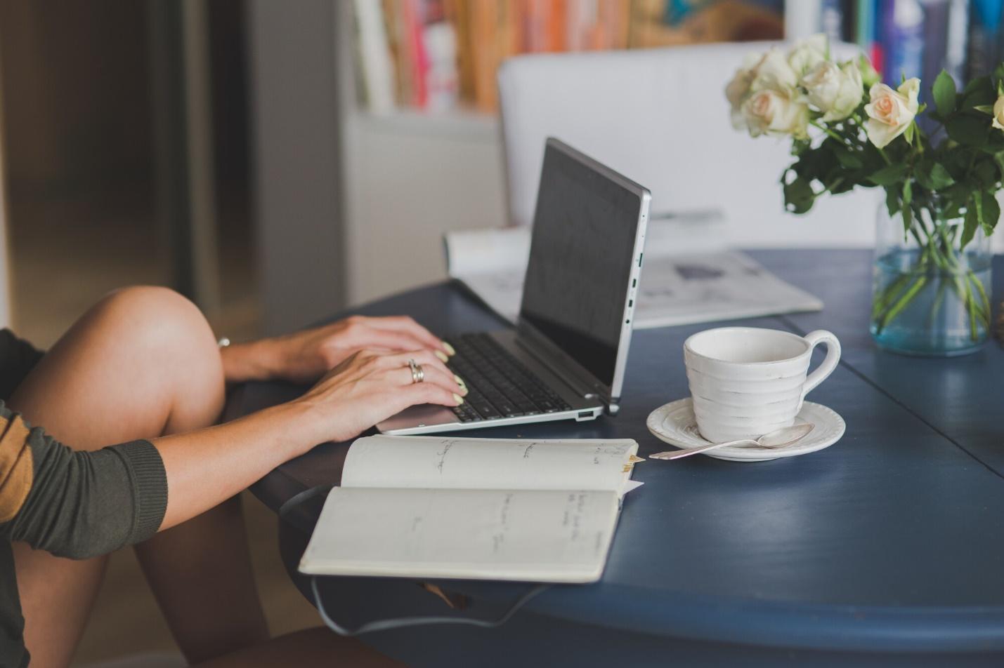 The Undeniable Benefits of Starting a Business Blog as Soon as You Can