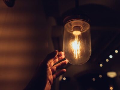 WHY DO MY LIGHTS FLICKER 6 REASONS AND WHEN TO CALL AN ELECTRICIAN