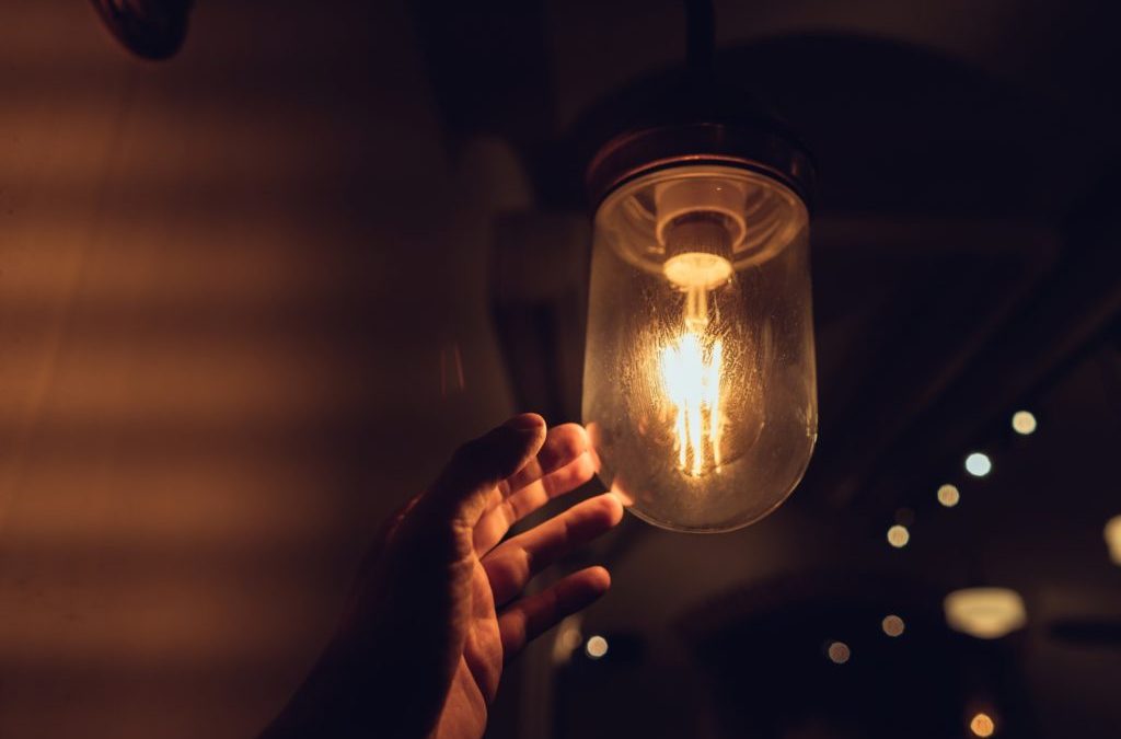 WHY DO MY LIGHTS FLICKER 6 REASONS AND WHEN TO CALL AN ELECTRICIAN