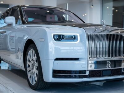 The Future of Luxury Driving: How Rolls-Royce Technology Enhances Comfort and Safety